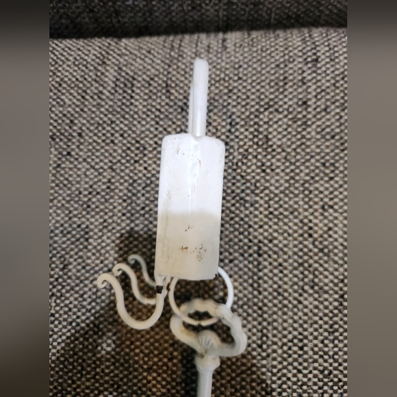 Vintage 12" Painted Heavy Cast Iron Wall Hanging Coat Hanger With Key - Picture 4 of 7